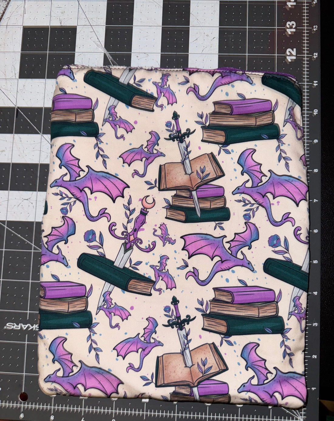 Book Sleeve Sewing Guide  Snap Closure & Zipper Closure Versions