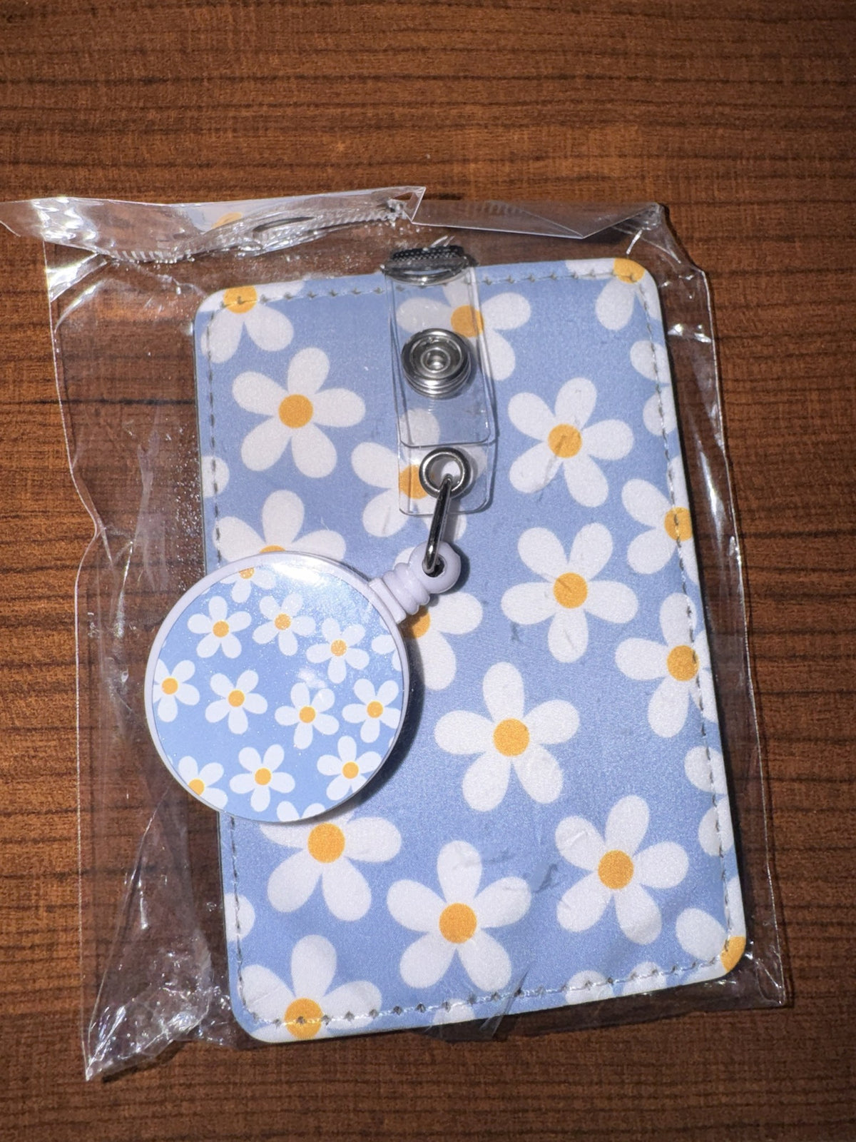 Blue Daisy badge reel and ID holder set