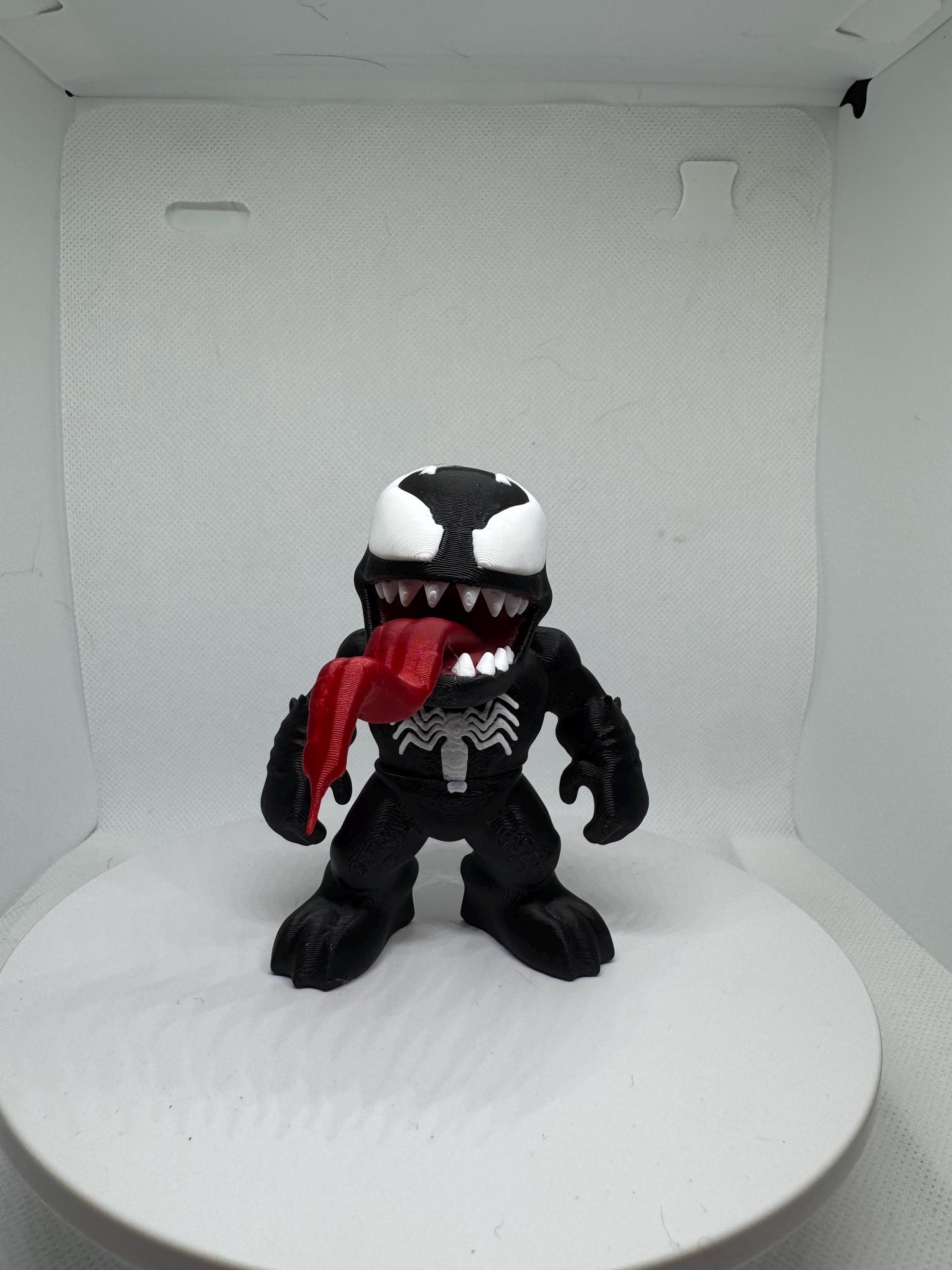 3D Printed Super Hero Flexi Figure | Poseable PLA Desk Toy