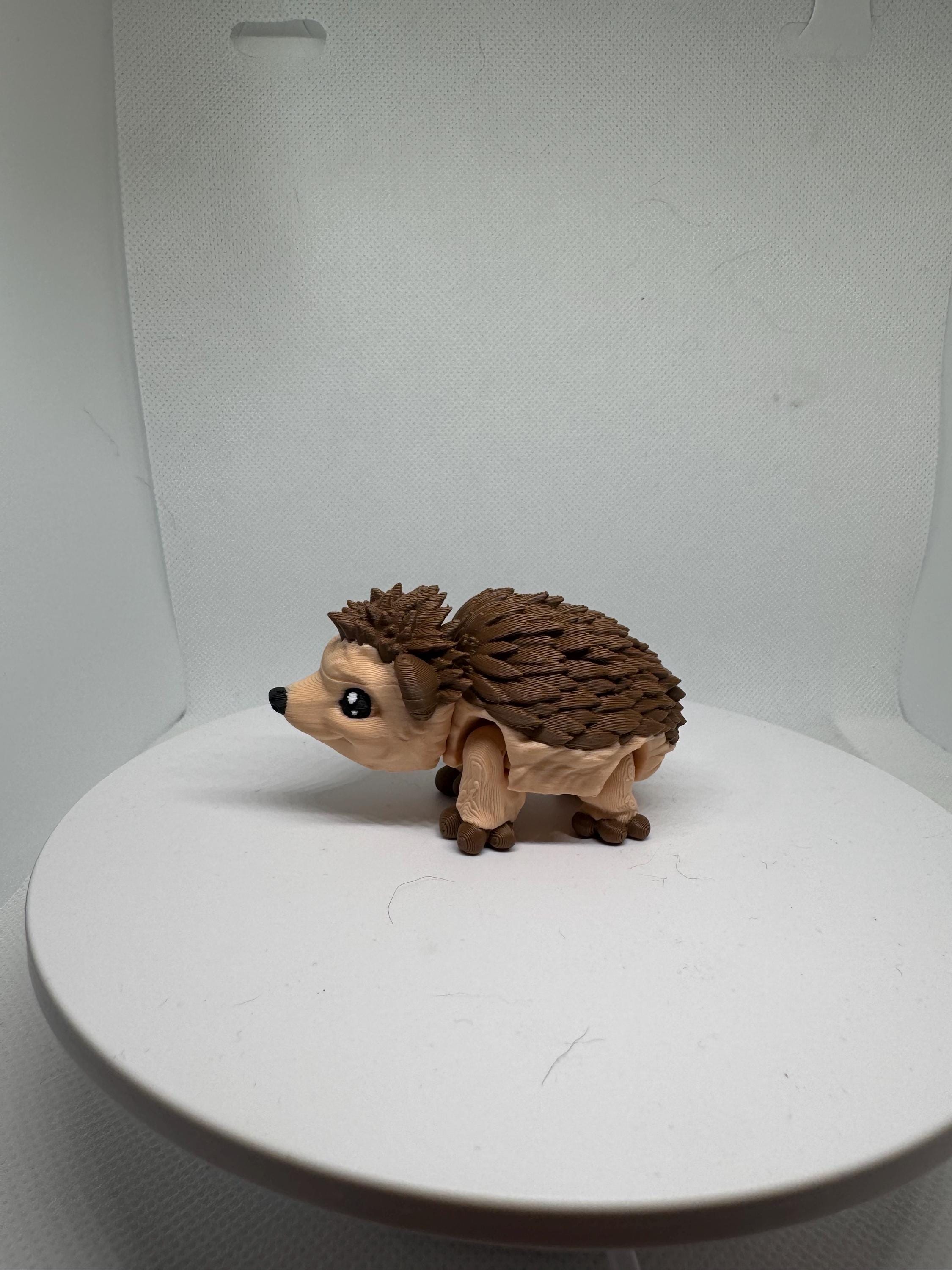 3D Printed Articulated Porcupine Figurine – Woodland Animal Desk Decor
