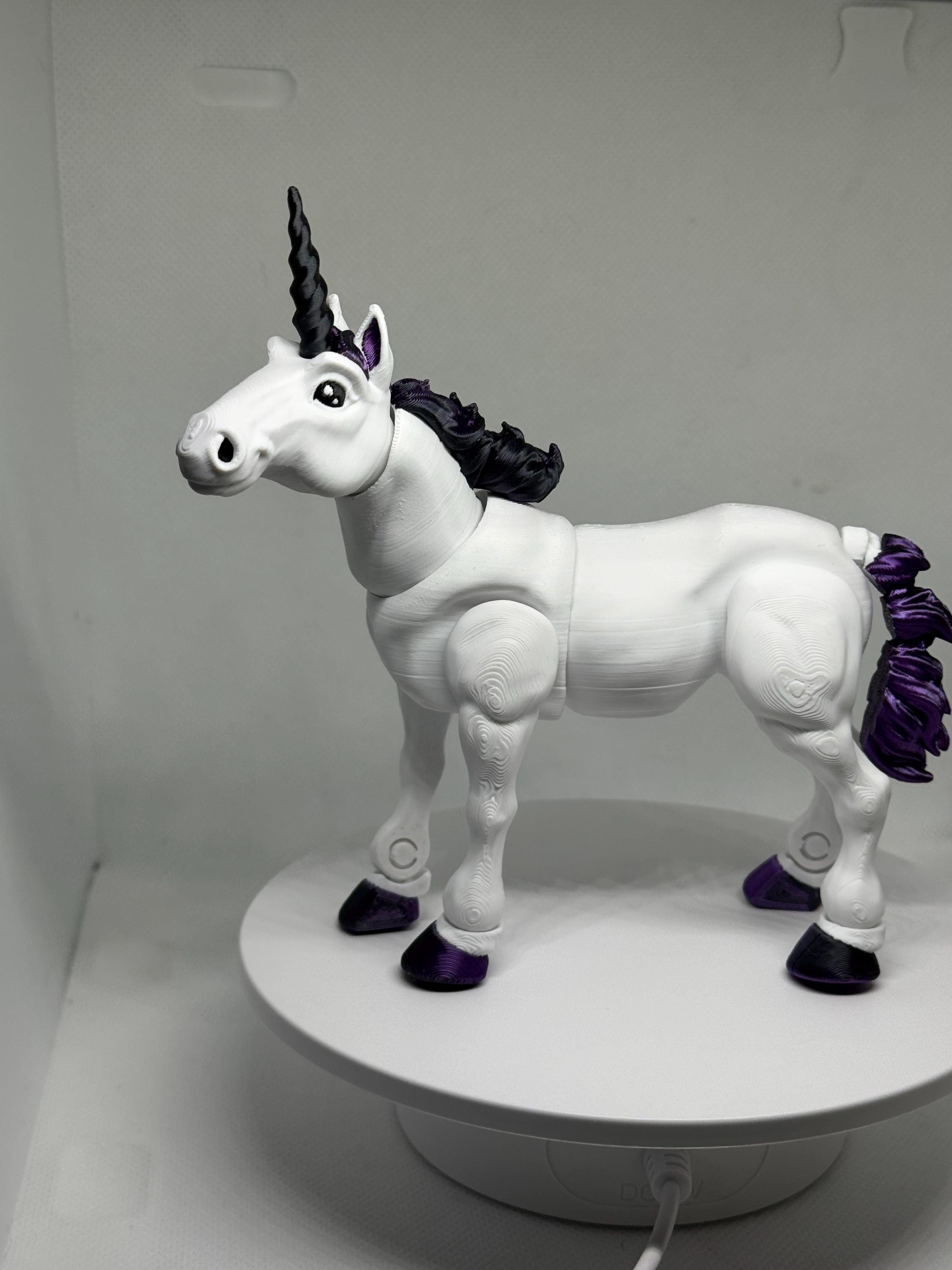 Unicorn Flexi Figurine | Fantasy Desk Toy | Poseable Magical Fidget | Unicorn Lover Gift
