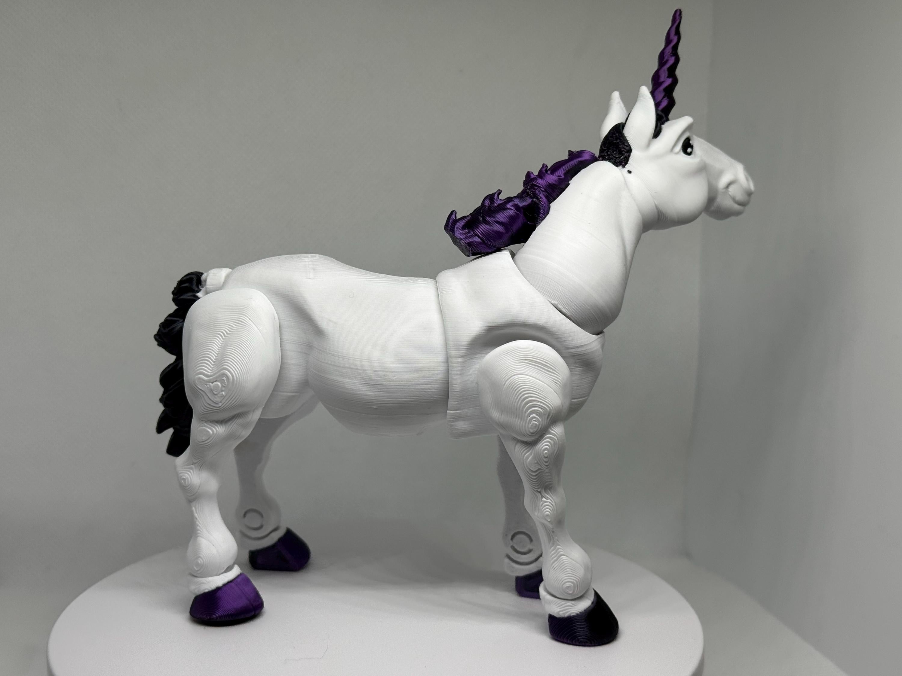 Unicorn Flexi Figurine | Fantasy Desk Toy | Poseable Magical Fidget | Unicorn Lover Gift