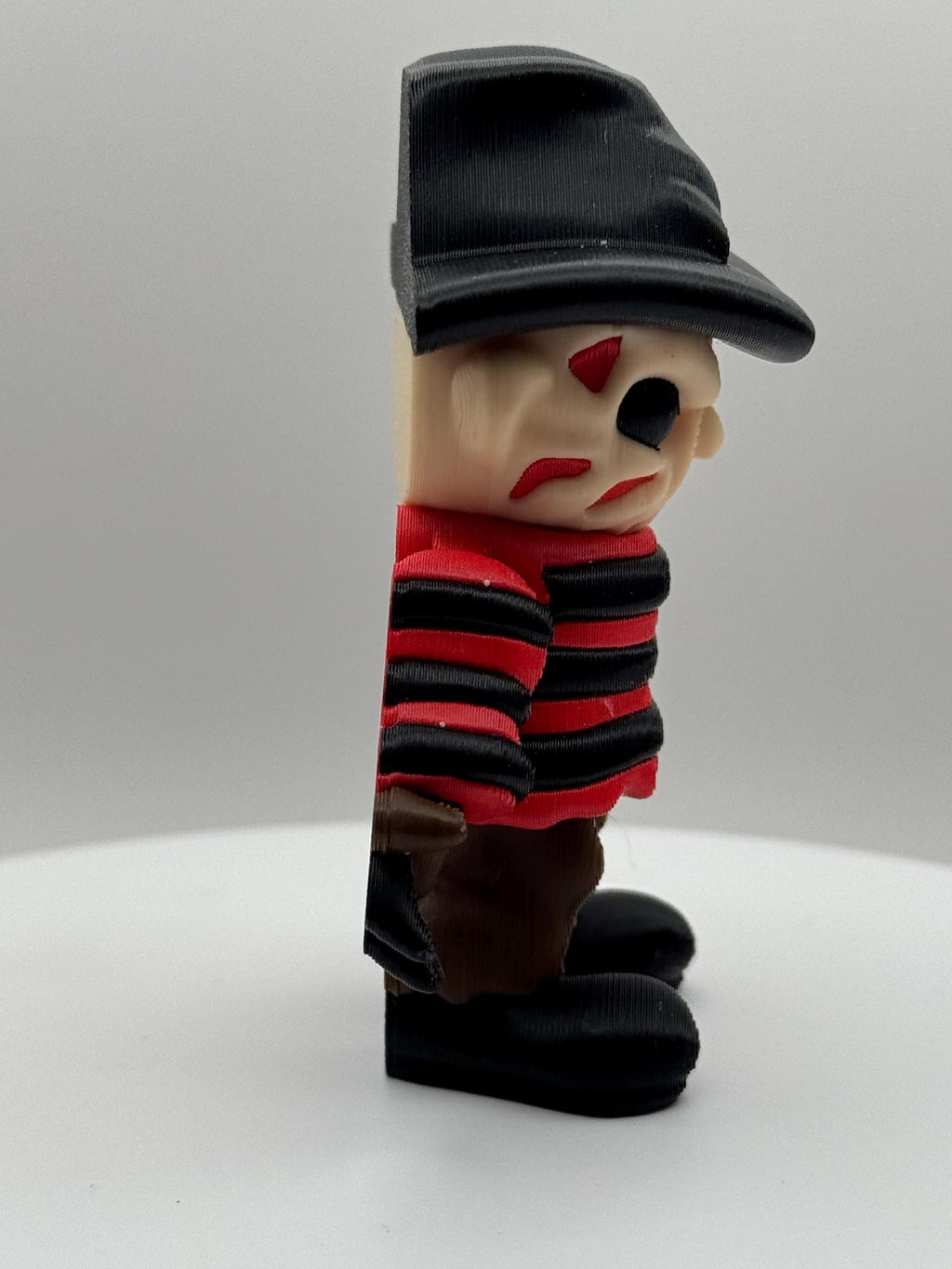 Flexi Freddy Krueger Figurine – 3D Printed Horror Collectible
