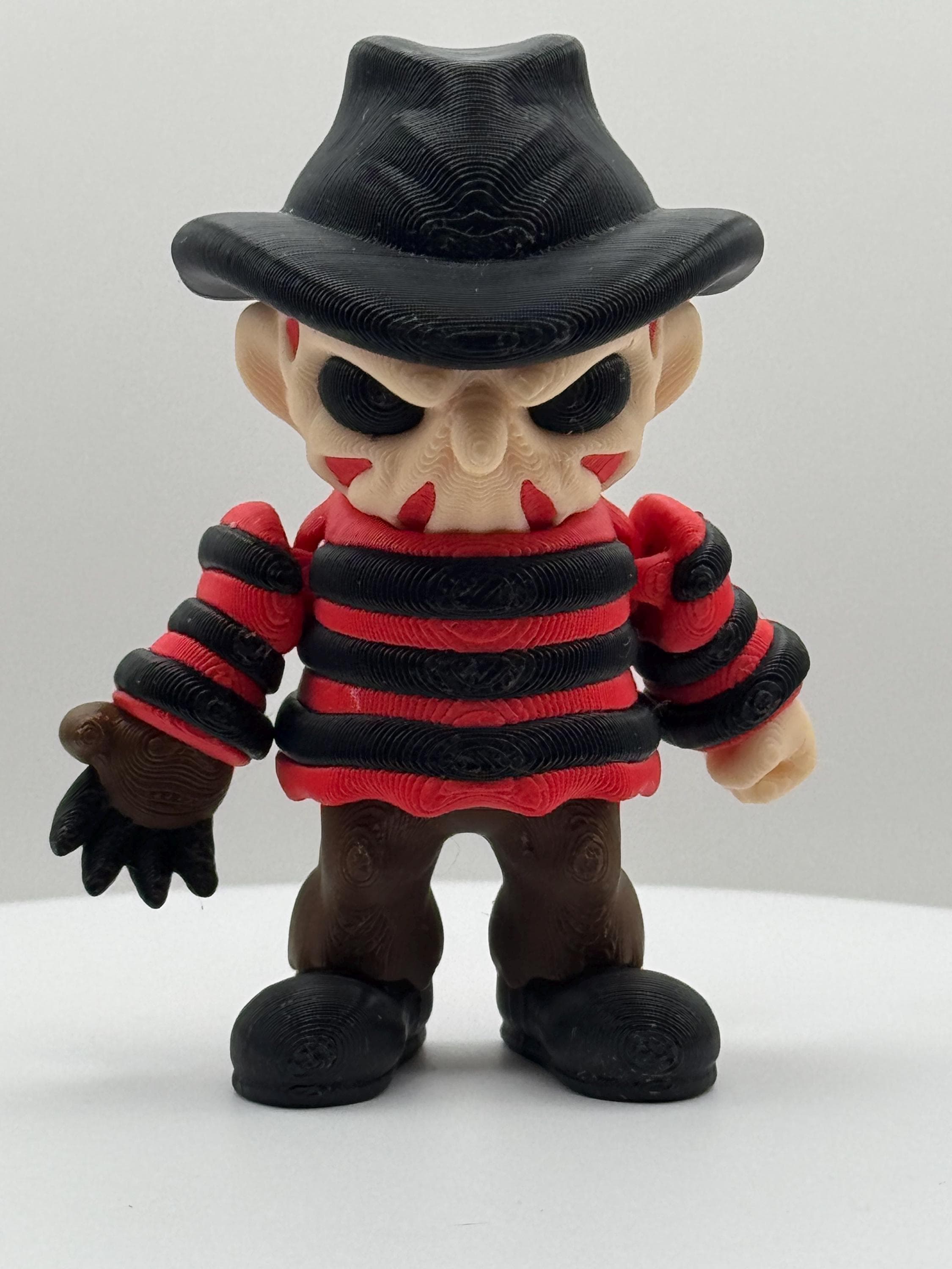 Flexi Freddy Krueger Figurine – 3D Printed Horror Collectible