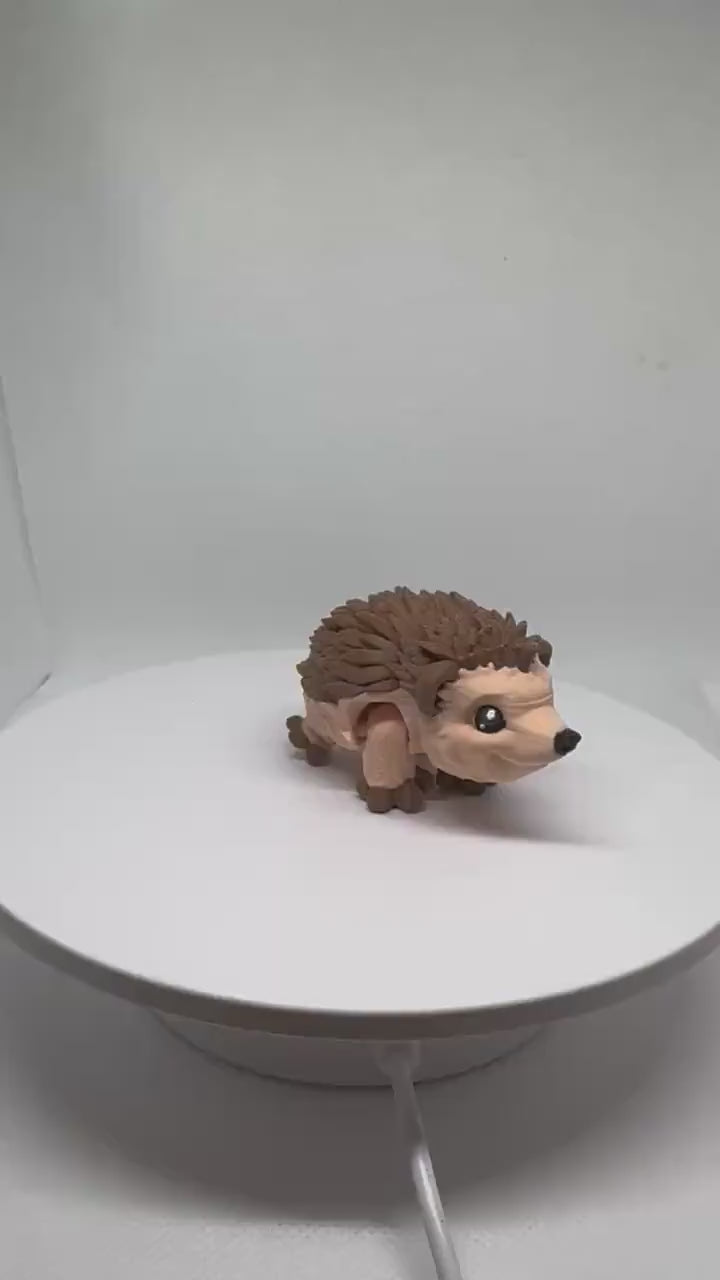 3D Printed Articulated Porcupine Figurine – Woodland Animal Desk Decor